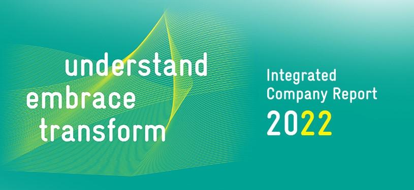 A turquoise tile with lettering for GIZ's 2022 integrated corporate report.