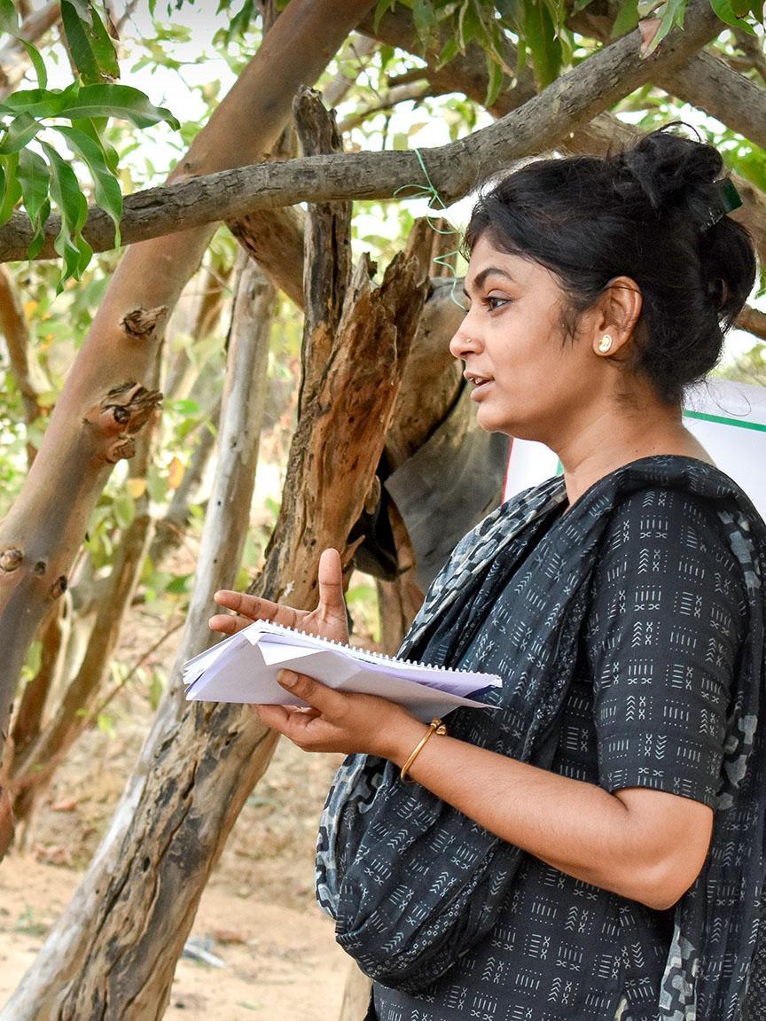 Mina Vora, Vertreterin der lokalen Bauernkooperative