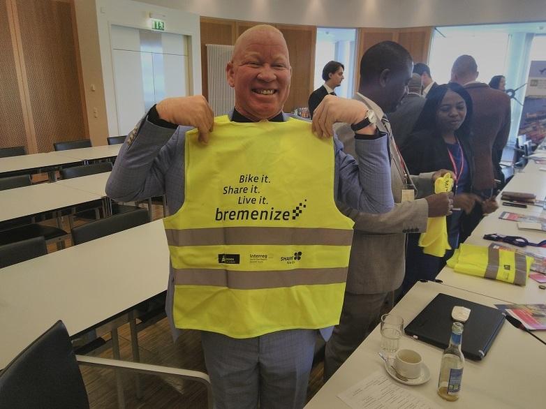 BLP HB Namibia Workshop Warnweste_1