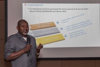 Niger. Polizisten bei einem Training zur Dokumentenfälschung. © GIZ