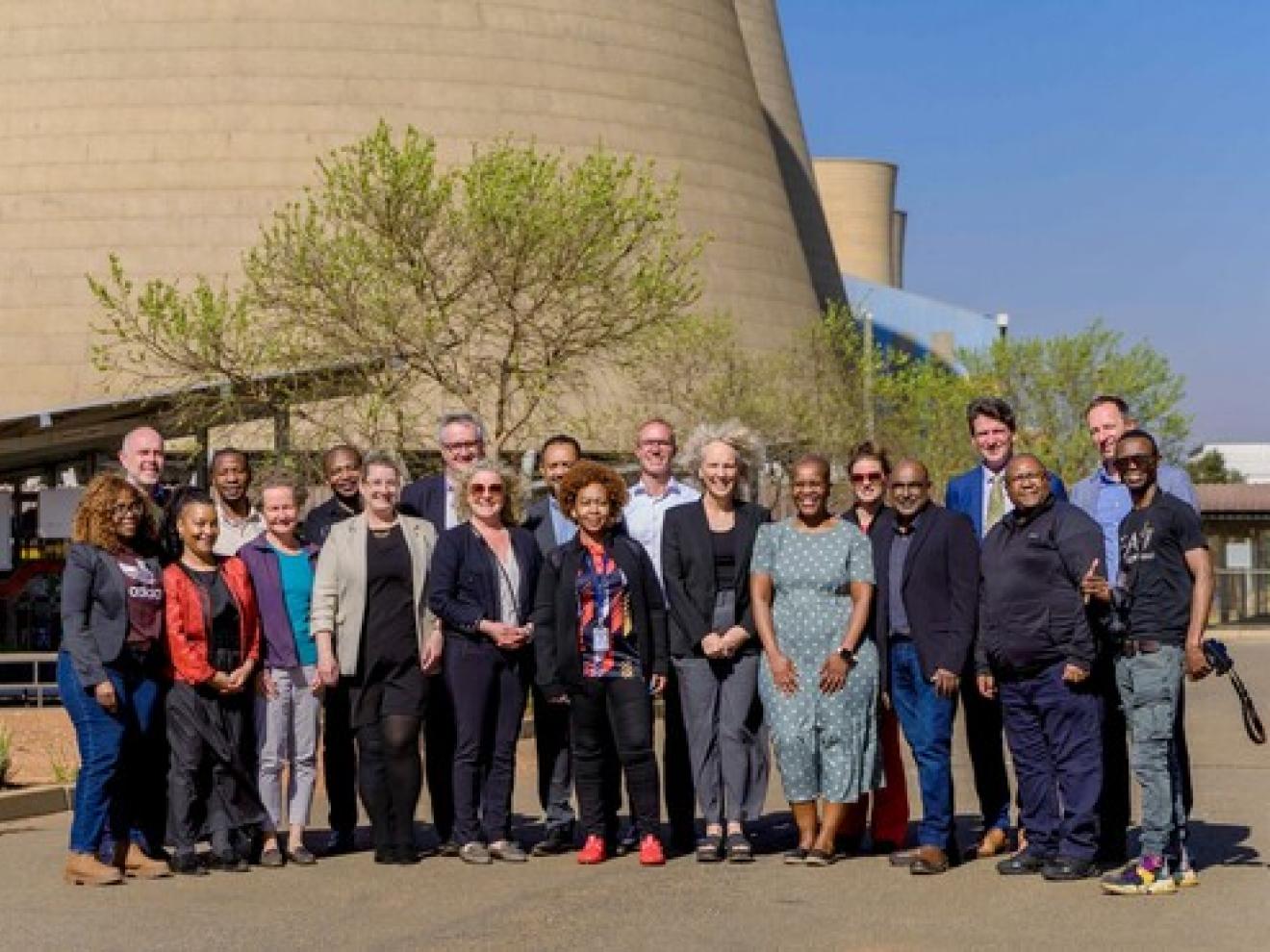 Gruppenbild mit State Secretary Morgan und der Südafrikanischen Regierung